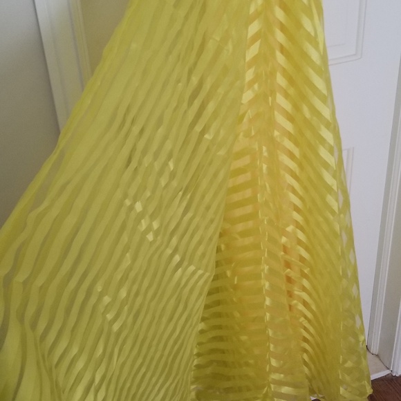 Karen T Design Yellow Belle of the Ball Gown - Picture 3 of 4